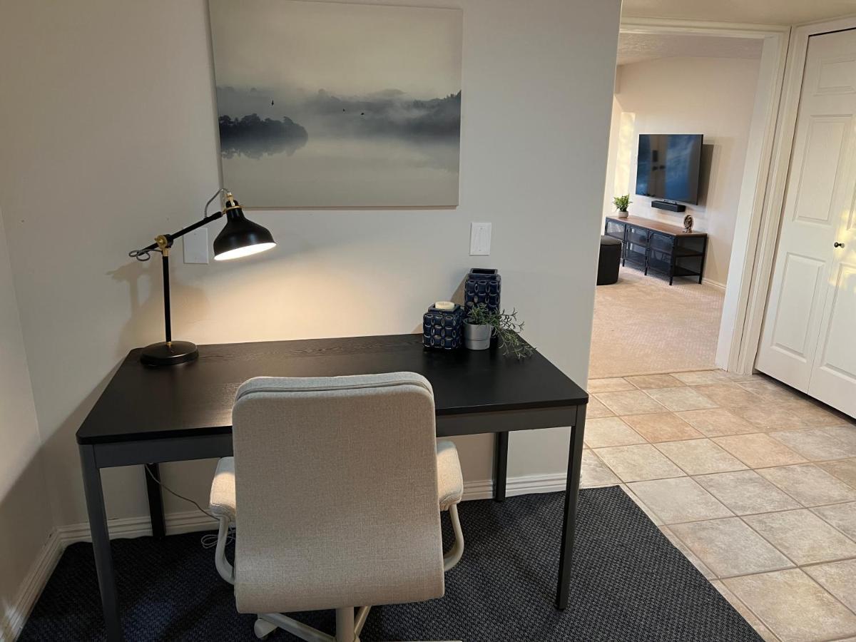 Above Ground Basement Apartment 2 Bedroom 1 B Retreat With Gorgeous View Draper Bagian luar foto